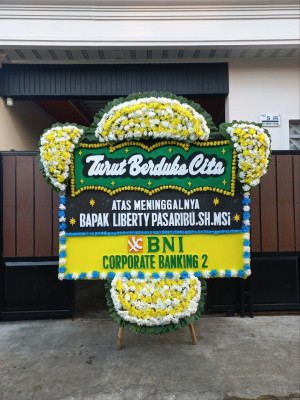 Papan Bunga Duka di Gunungpayung