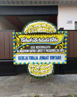 Papan Bunga Duka di Gunungpayung